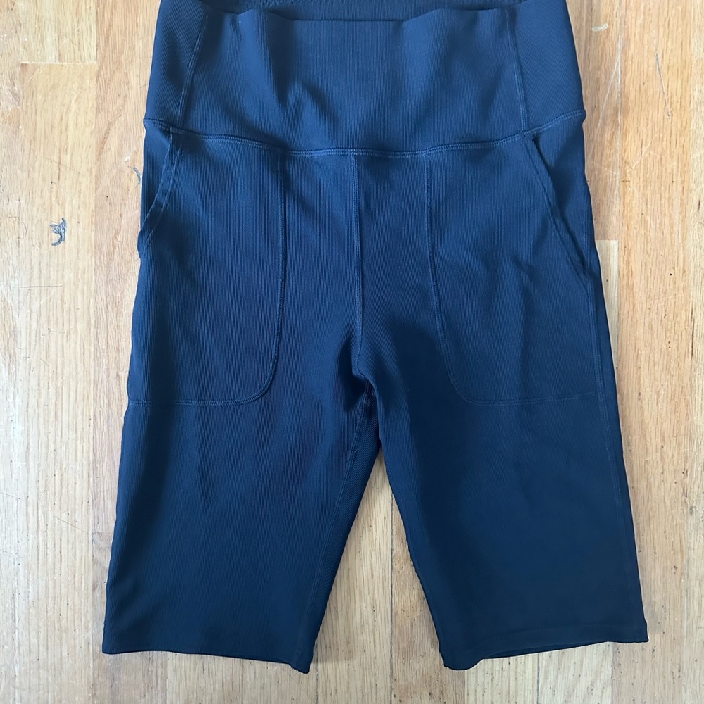 New ZYIA Black Pocket Reve Hustle